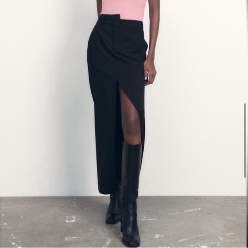 ZARA DOUBLE WAISTED SKIRT. Black. Size XS. NWT.